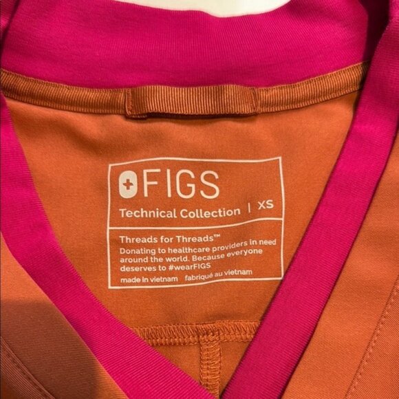 Figs Yola Top Size Extra Small Terracotta Scrubs - Picture 7 of 8